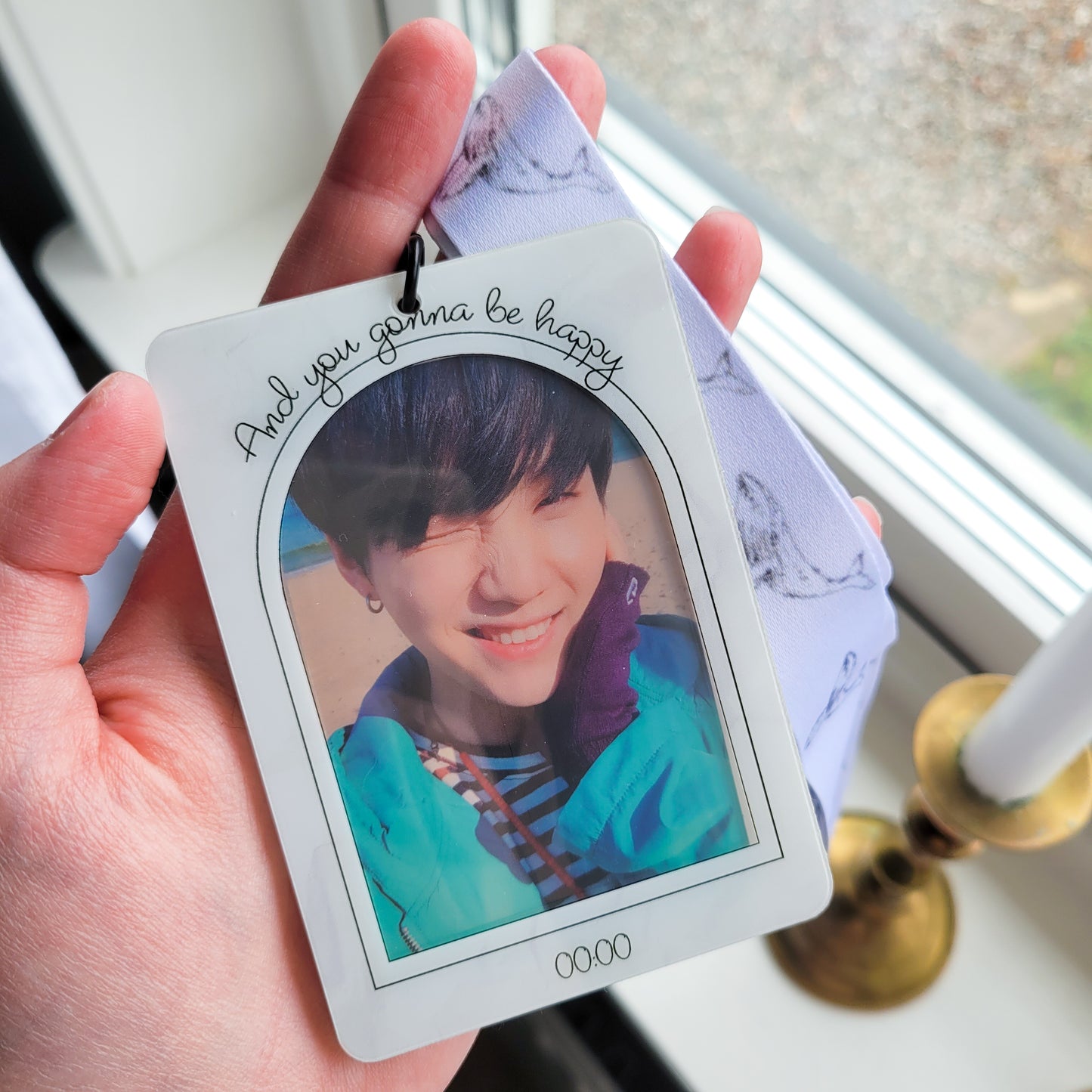 00:00 photocard holder and lanyard