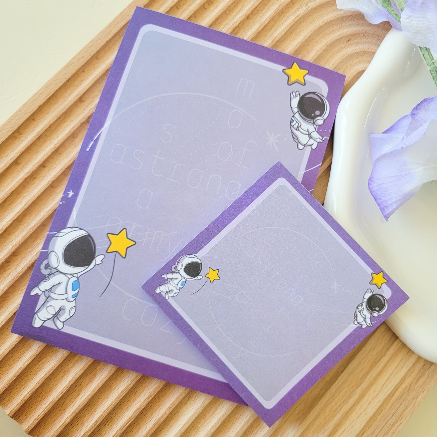 Jin astronaut memo pad set